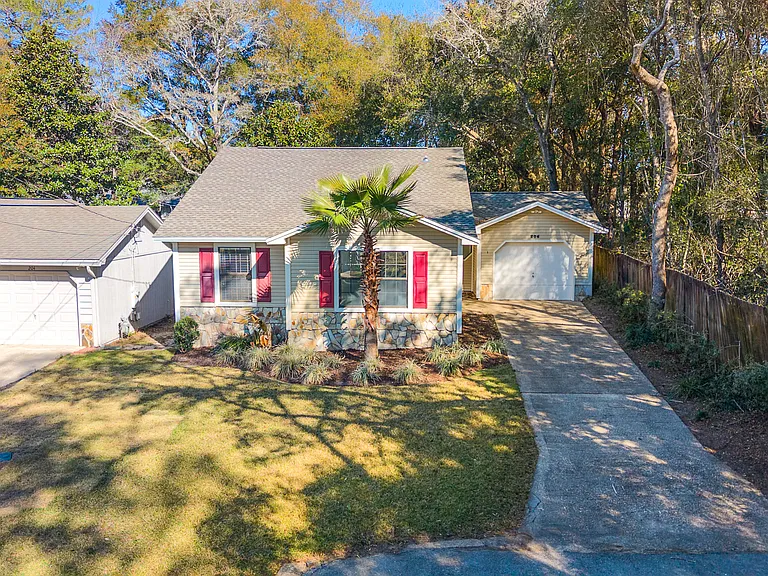 206 Esmond Ct — Photo 4