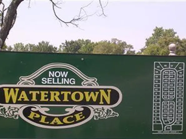 3889 Watertown Dr, Watervliet, MI 49098