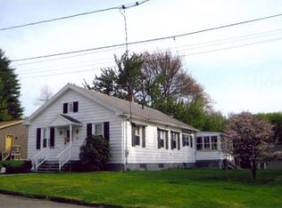 31 Laclede Ave, Chicopee, MA 01020