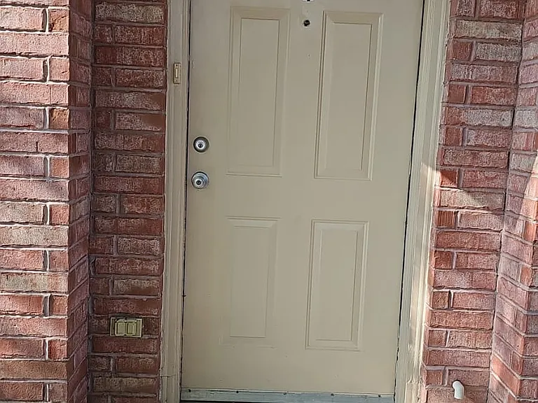 1009 Ringold Cir #1 — Photo 1