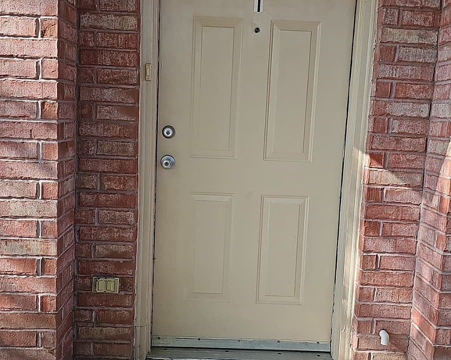 1st image of 1009 Ringold Cir #1