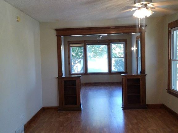 4th image of 1064 Magnolia Ave E