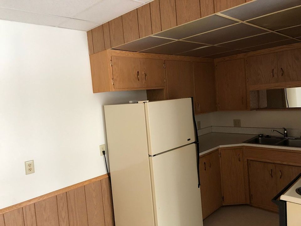 1st image of 555 Central Ave S #1