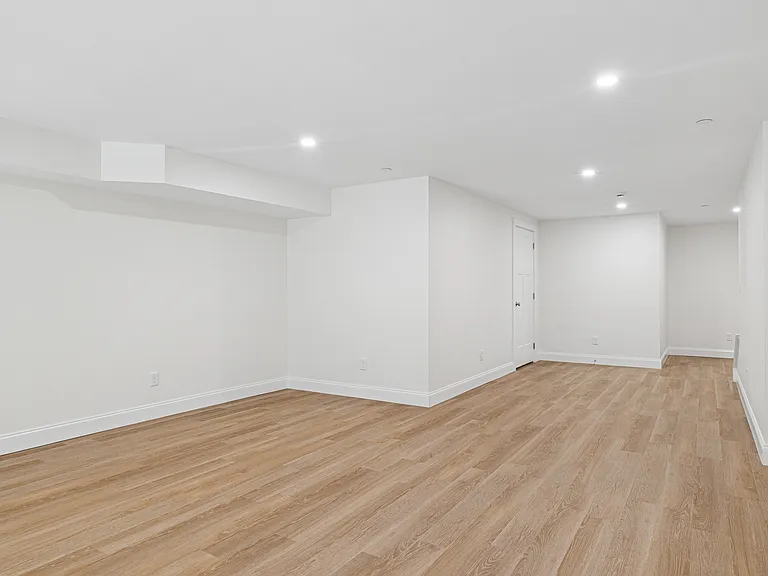 52 Gilcreast Rd #1-67 — Photo 14