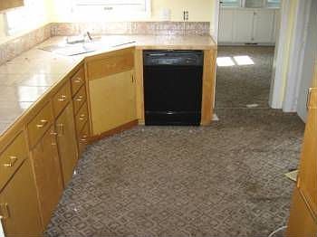 3rd image of 2363 Maplecrest Dr