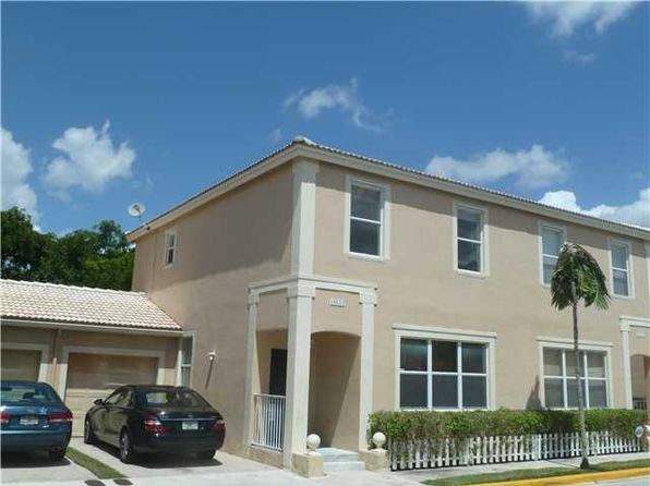 10525 NW 57th Ct