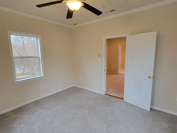 5th image of 3985 N Fairfax St
