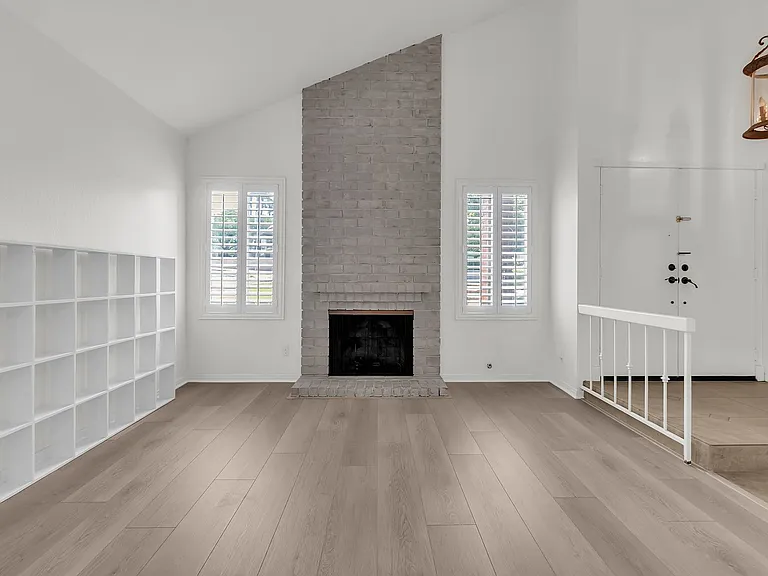 2750 N Canal St — Photo 9