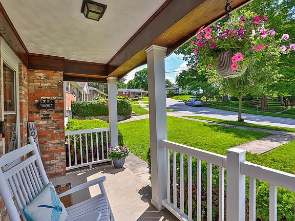 3rd image of 5757 Glow Ct