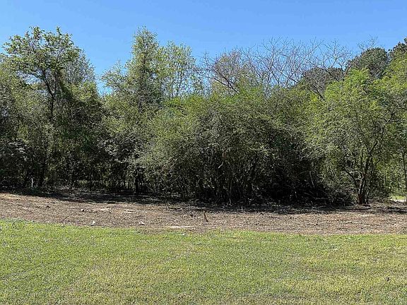2nd image of 490 Gregory Rd