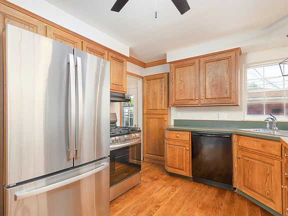 5th image of 24886 Hayes St