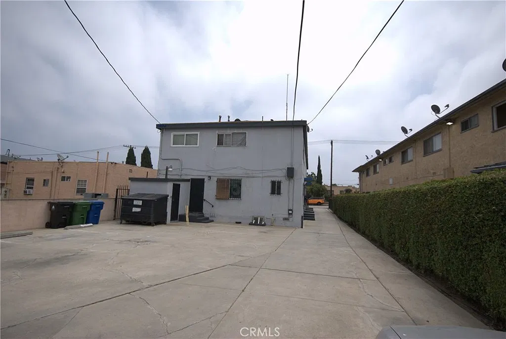 2 bed, 1000 sqft, $2,500 — Photo 3