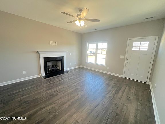 3rd image of 401 Fynloch Chase Drive