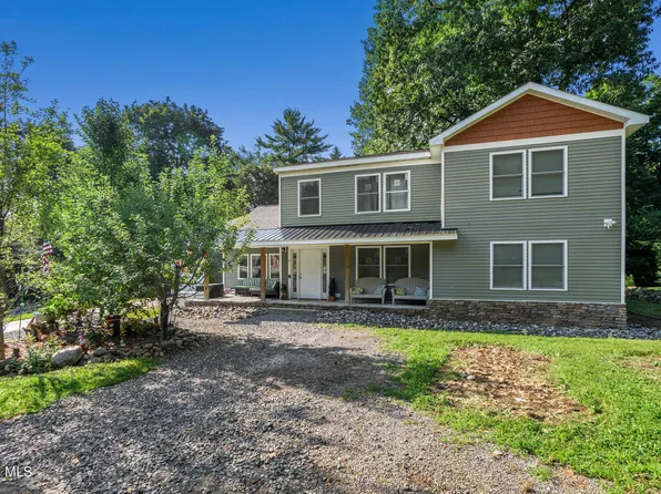 4 North Street, Ballston Lake, NY 12019