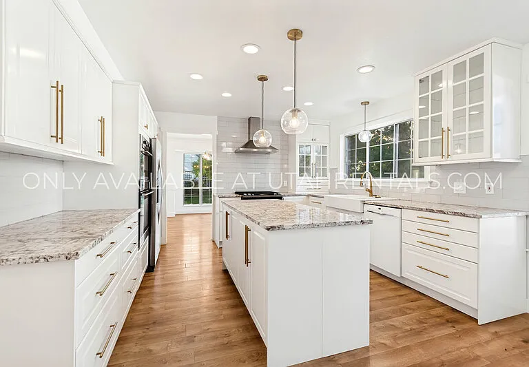 960 N Eastview Dr — Photo 35