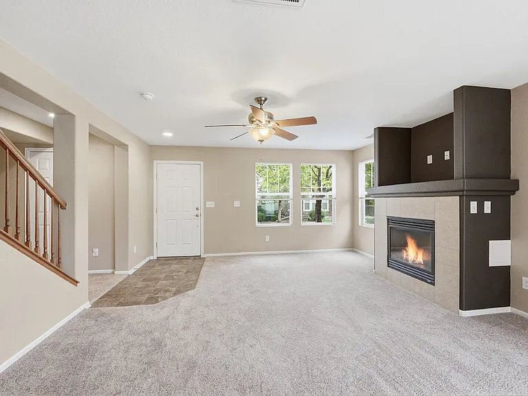 10448 Garland Dr — Photo 4