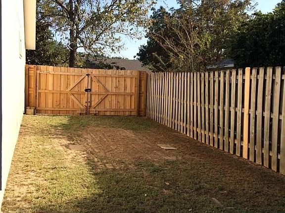 4th image of 3920 NW 59th Ave