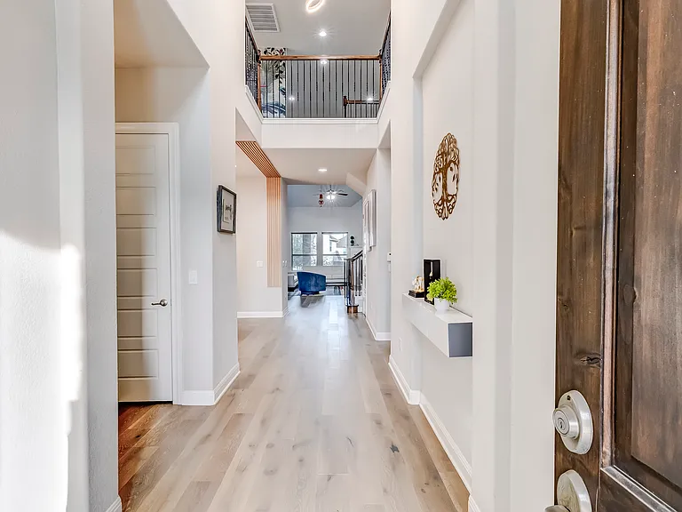 726 Kingston Pl — Photo 7