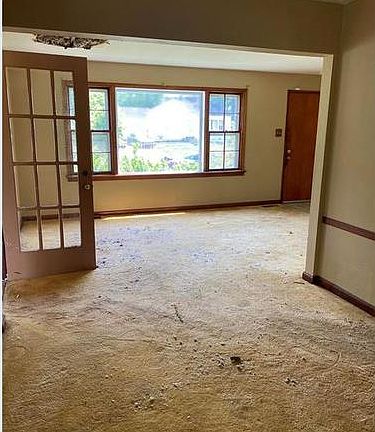 4th image of 10219 Coburg Lands Dr