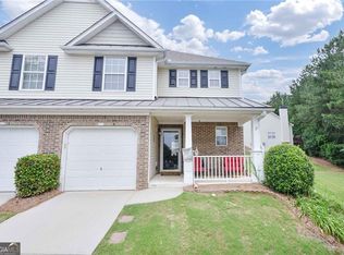 417 Red Coat Ln, Woodstock, GA 30188