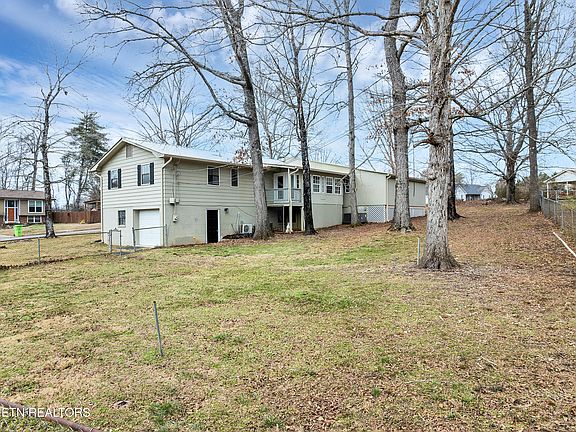 5th image of 2214 Colony Dr