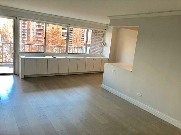 3rd image of 160 W 97th St APT 7C