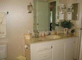 406 NE Jade Cir, Jensen Beach, FL 34957