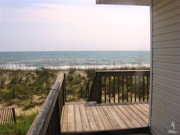 4th image of 105 W Beach Dr
