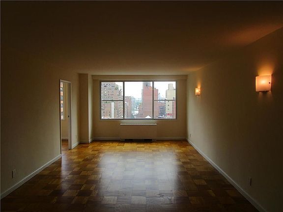 5th image of 250 E 63rd St APT 15D