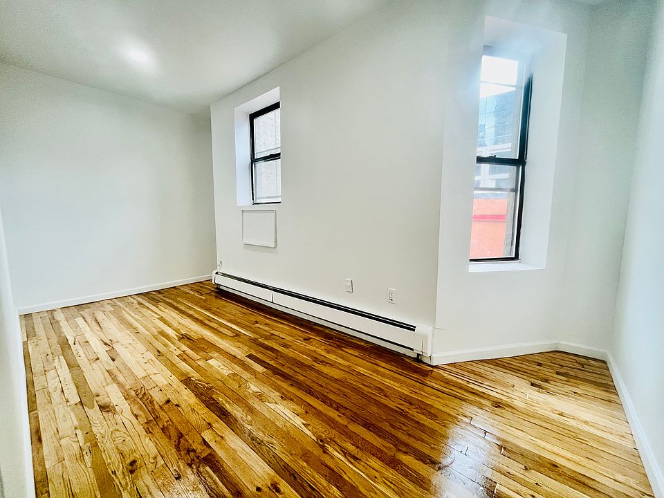 1st image of 698 10th Ave #4S
