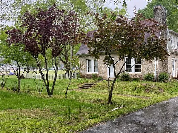 22707 Main St, Reeds Spring, MO 65737