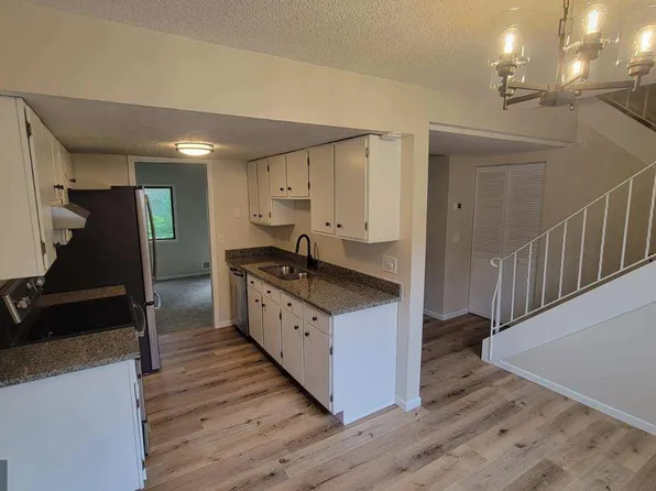 7508 Germane Trl, Apple Valley, MN 55124