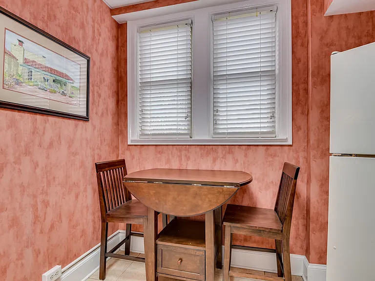 2068 Walton Way #409 — Photo 4
