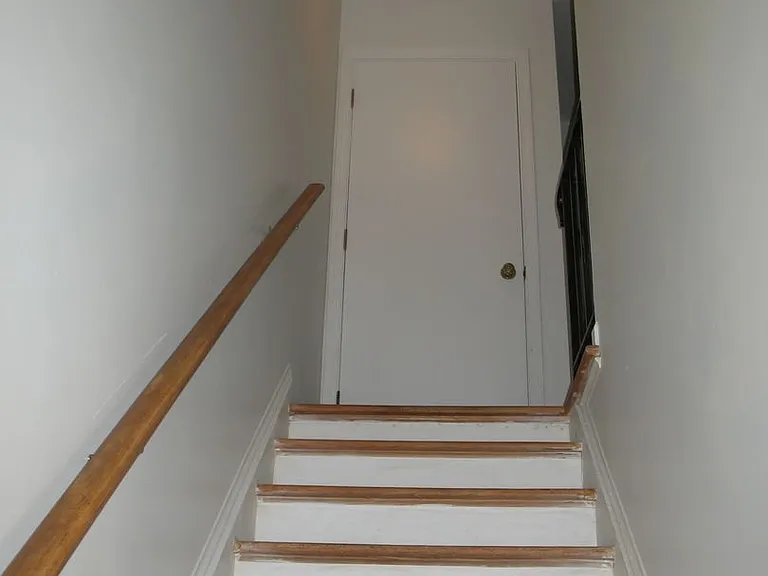 270 Albert Ct — Photo 10