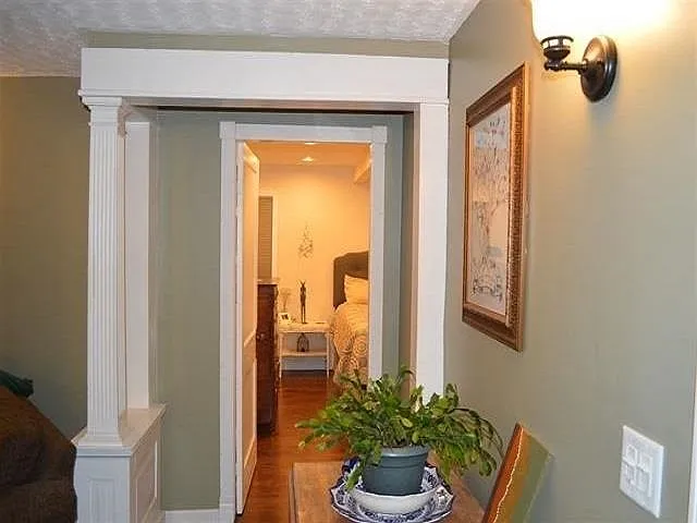 4 Troy St — Photo 11