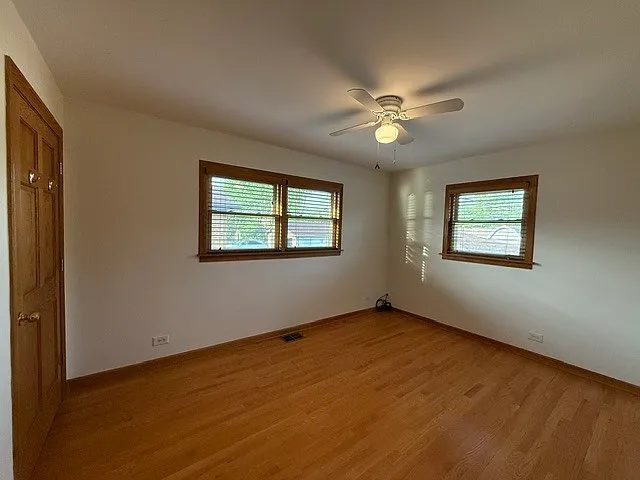 2185 Lee St — Photo 17