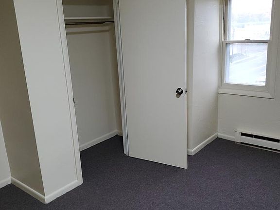 4th image of 3517 Walnut St #2