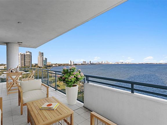 3rd image of 3401 Bayshore Blvd Unit 701