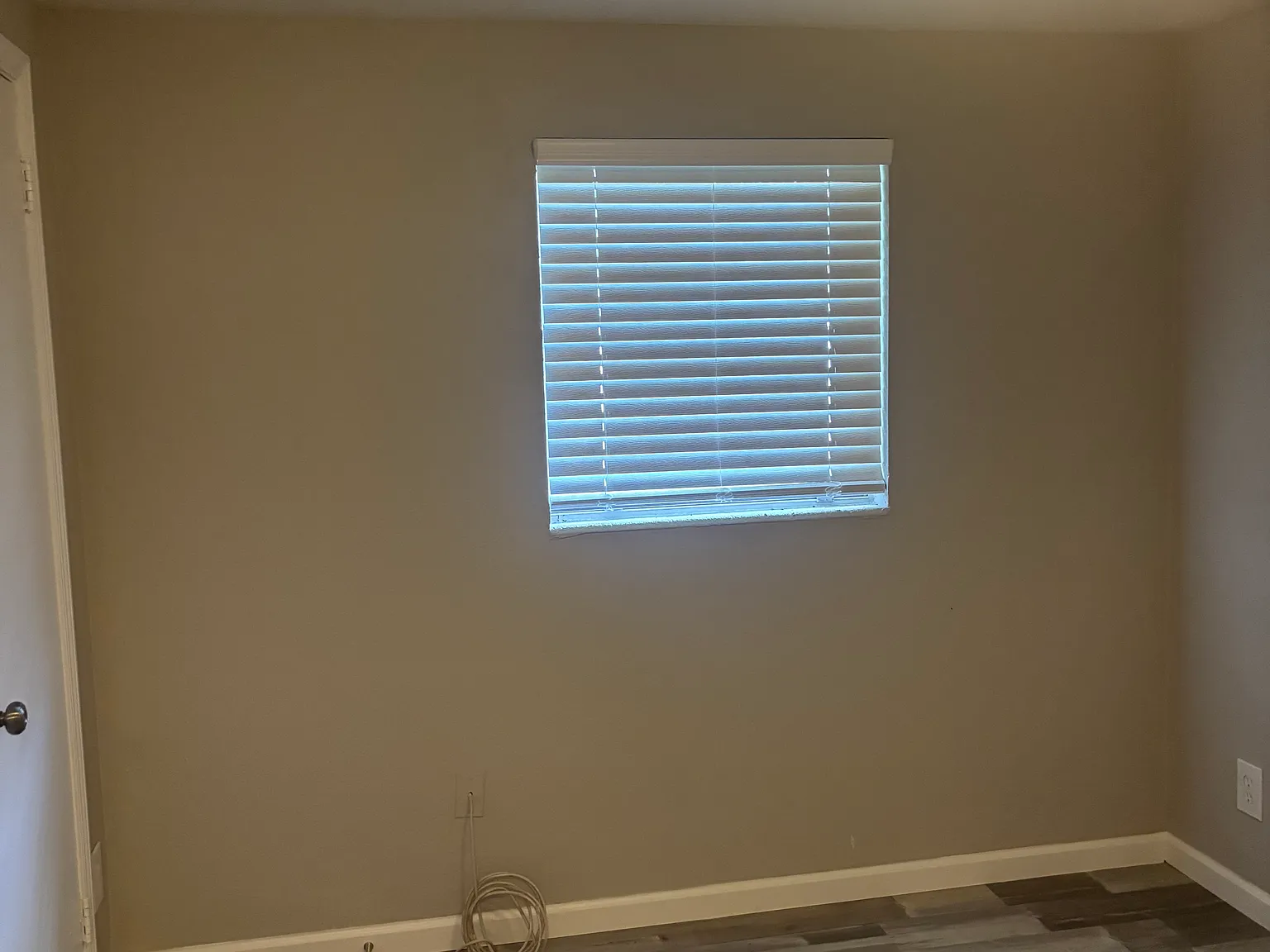 3 bed, 960 sqft, $1,350 — Photo 3