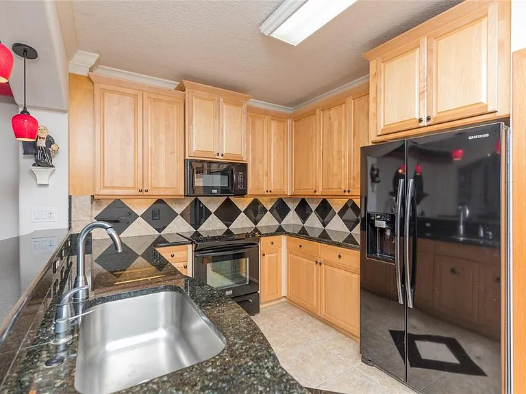 80 Surfview Dr #103 — Photo 11