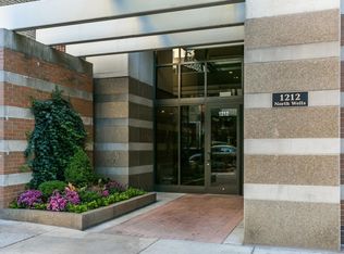 1212 N Wells St APT 805, Chicago, IL 60610