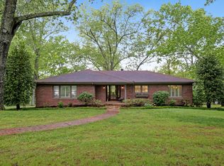 209 Lakewood Dr, Tullahoma, TN 37388
