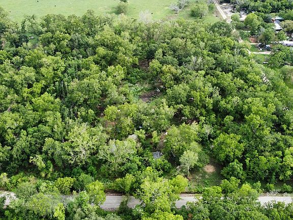 3rd image of 555 County Road 31