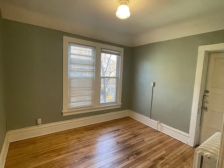 1050 13th Ave SE #1 — Photo 9
