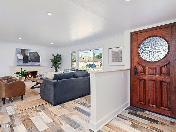 3rd image of 2988 Carmen Ct