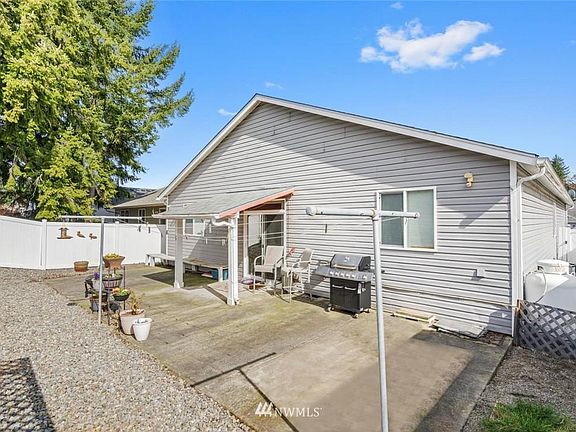 5th image of 2557 Kristine Ct