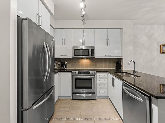 5th image of 825 Church St #516