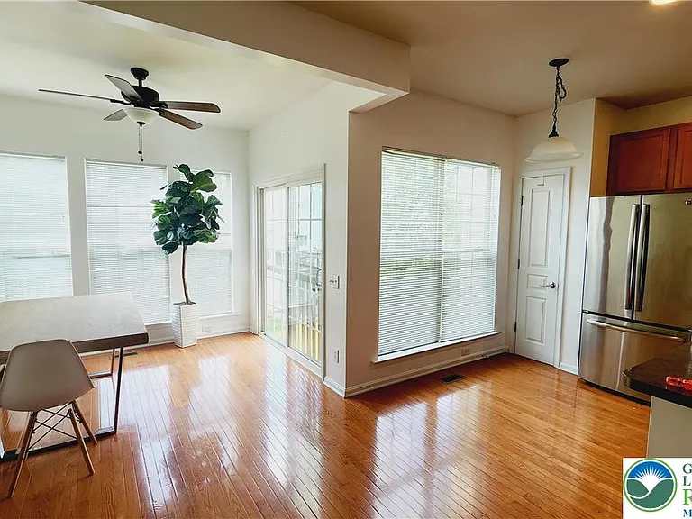 8507 Putnam Ct — Photo 17