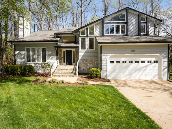 1500 Surfbird Ct, Raleigh, NC 27615