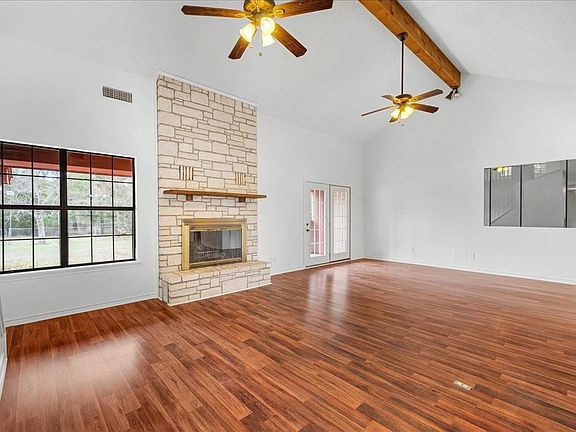 4th image of 620 Panorama Rd